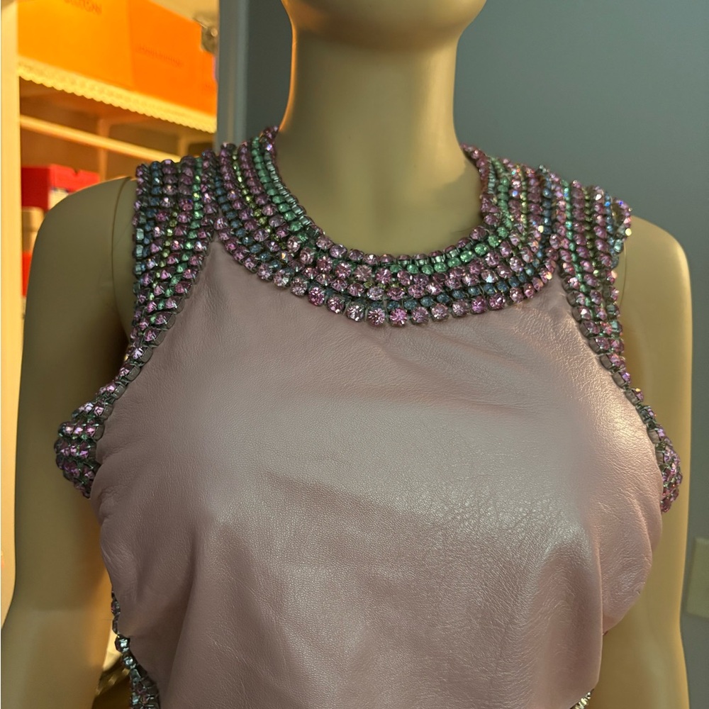 🔥😍❤️Pink Sleeveless Top with Beaded Neckline